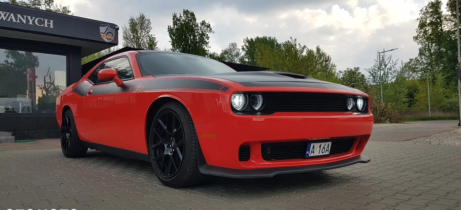 Dodge Challenger cena 139000 przebieg: 72000, rok produkcji 2018 z Dziwnów małe 436